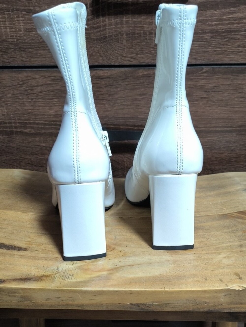 Wild Pair White Pointed-Toe Zip Ankle Heeled Boots - Picture 3 of 6